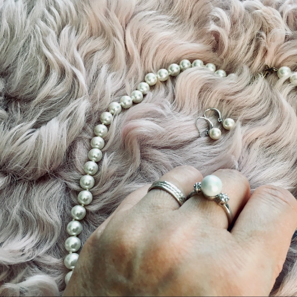 Pearl earrings